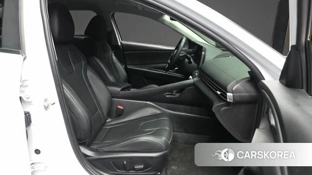 Hyundai Avante (CN7) 2022 Белый из Кореи, фото 2