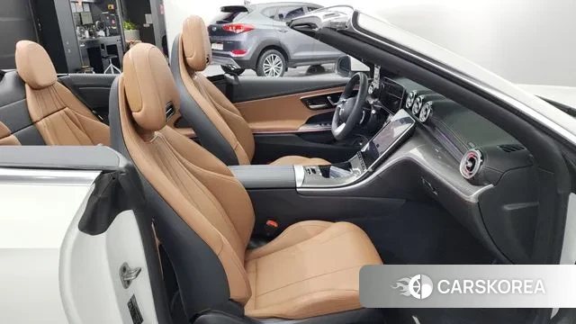 Mercedes-Benz CLE-Class C236 2024 Белый из Кореи, фото 2