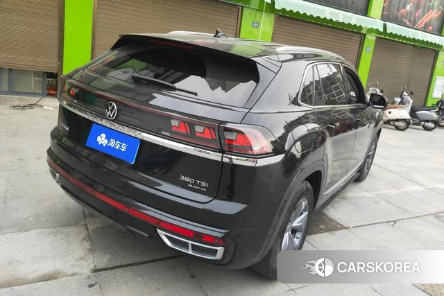Volkswagen Tourang 2023 Черный из Китая, фото 2