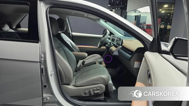 Hyundai Ionic 5 2024 Серебристо-серый из Кореи, фото 2