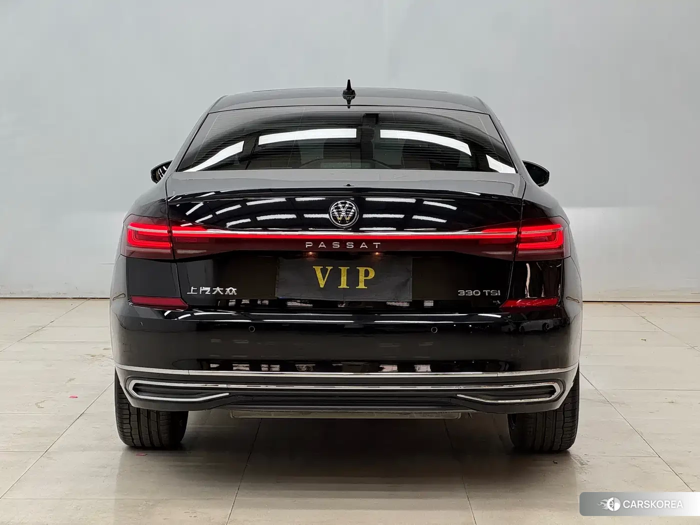 Volkswagen Passat 2023 Черный из Китая, фото 2