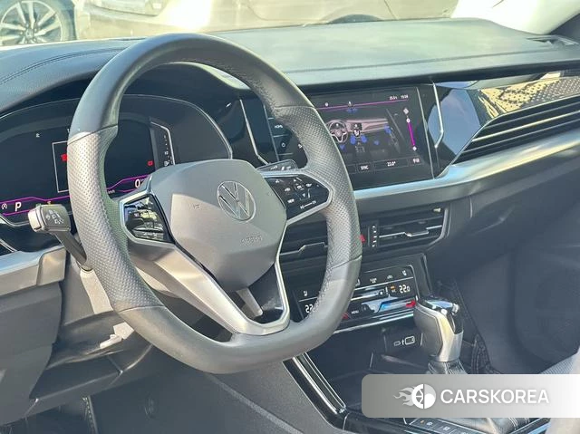 Volkswagen Passat 2022 Черный из Китая, фото 2