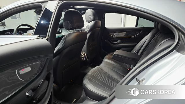 Mercedes-Benz CLS-Class C257 2021 Серебристо-серый из Кореи, фото 2