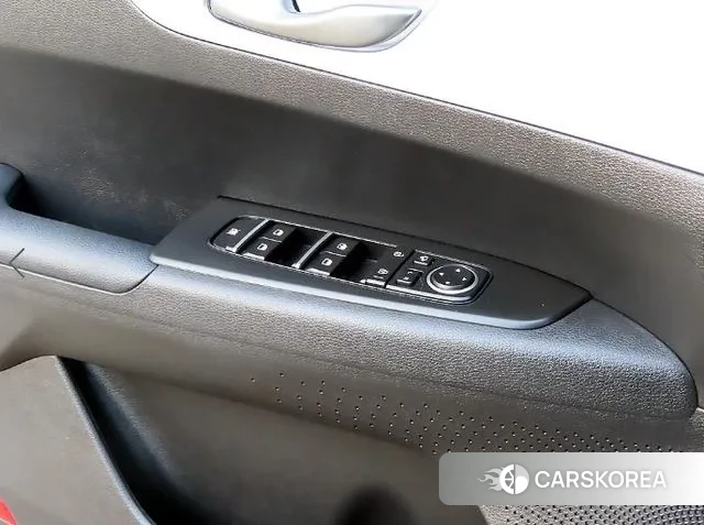 Kia The New K3 2nd generation 2021 Белый из Кореи, фото 2