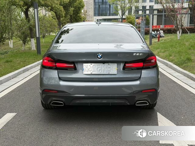 BMW 5 series (imported) 2022 Другой из Китая, фото 2