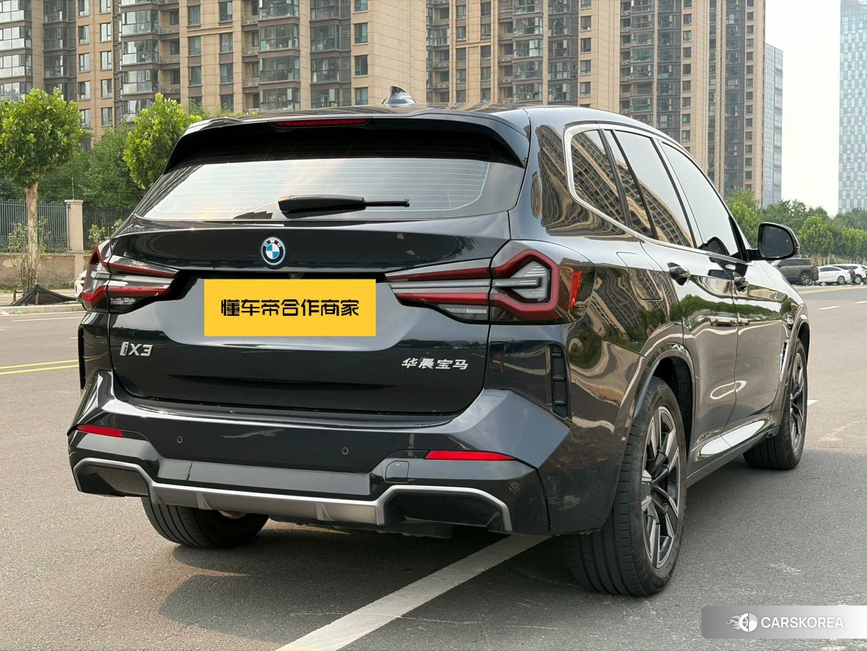 BMW iX3 2024 Черный из Китая, фото 2