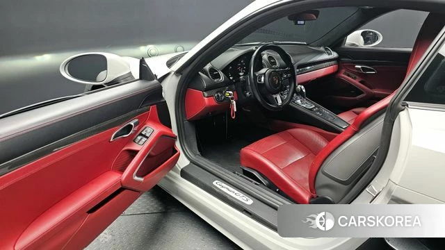 Porsche 718 Cayman 2021 Серебристо-серый из Кореи, фото 2