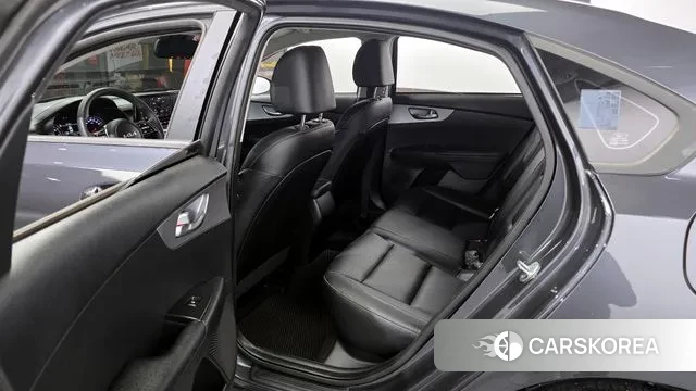 Kia The New K3 2nd generation 2021 Серый из Кореи, фото 2