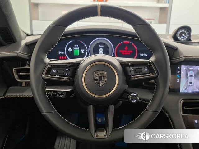 Porsche Taycan 2025 Красный из Кореи, фото 2