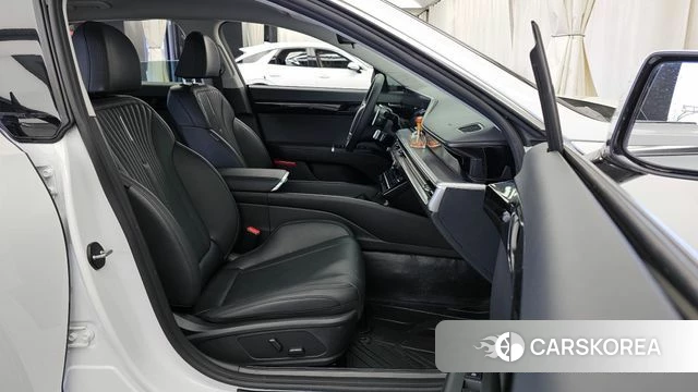 Hyundai Grandeur (GN7) 2024 Белый из Кореи, фото 2