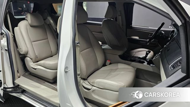 Kia The New Carnival 2019 Белый из Кореи, фото 2