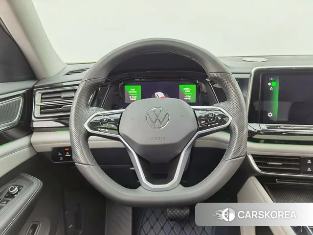 Volkswagen Tourang 2024 Черный из Китая, фото 2