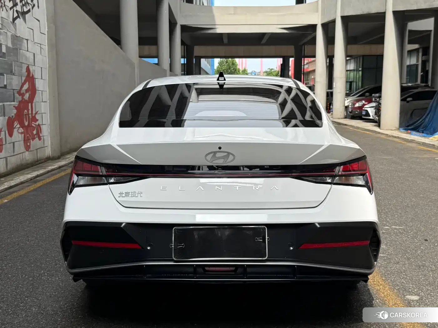 Hyundai Elantra 2026 Белый из Китая, фото 2
