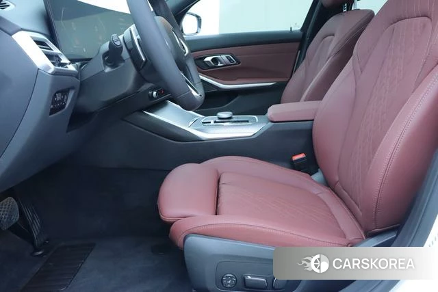 BMW 3 series 2025 Белый из Китая, фото 2