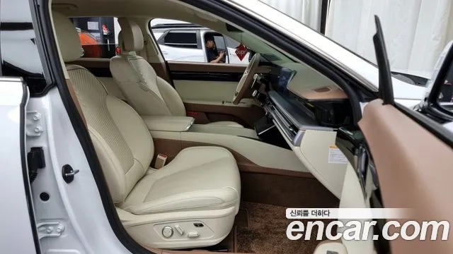 Hyundai Grandeur Hybrid (GN7) 2023 Белый из Кореи, фото 2