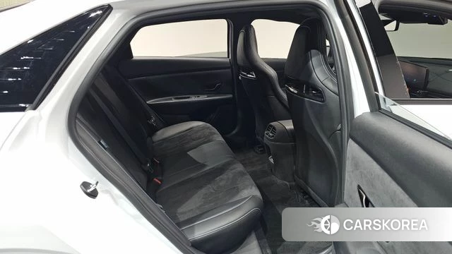 Hyundai The New Avante (CN7) 2025 Белый из Кореи, фото 2