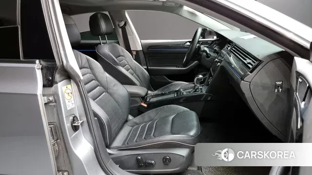 Volkswagen Arteon 2019 Серебряный из Кореи, фото 2