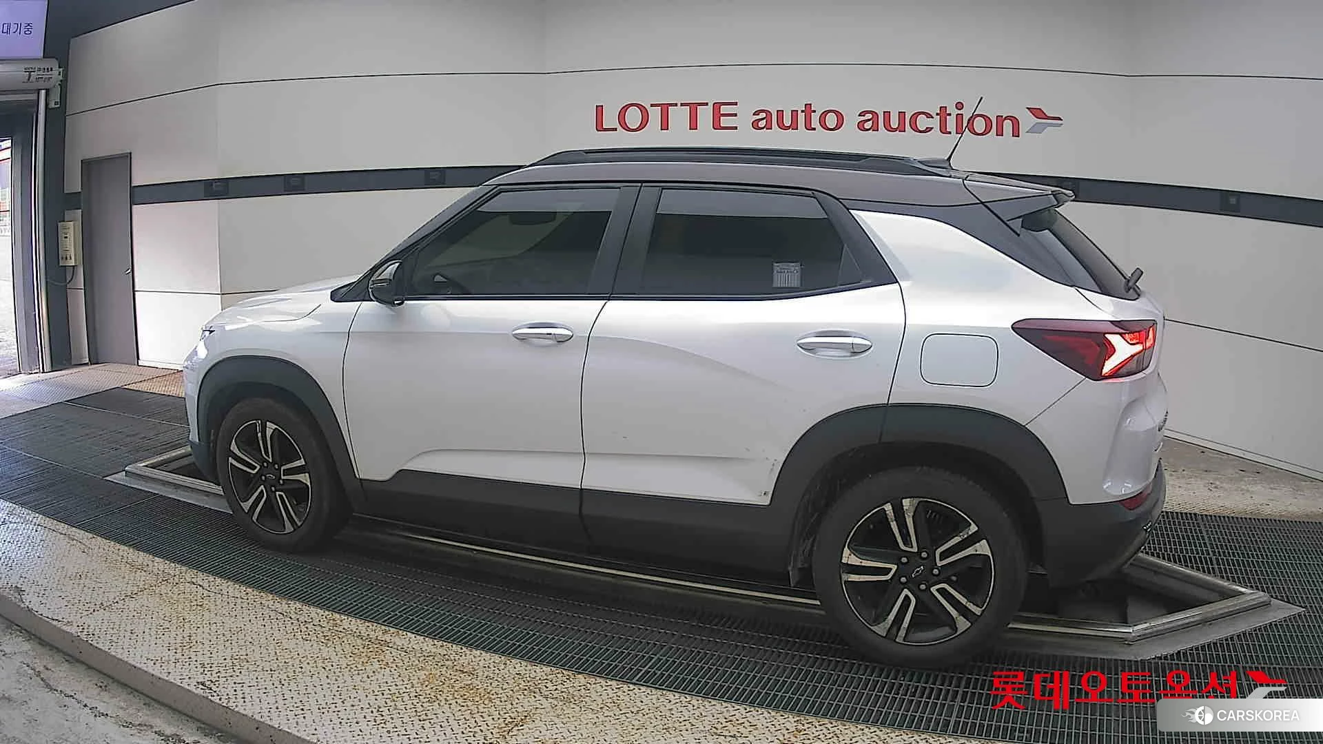 Korea G M TrailBlazer 1.35 Turbo FWD 2022 Белый из Кореи, фото 2