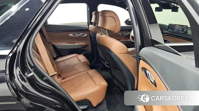 Genesis GV70 2022 Черный из Кореи, фото 2