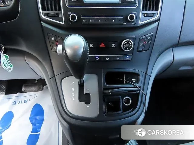 Hyundai The New Grand Starex 2018 Серебристо-серый из Кореи, фото 2