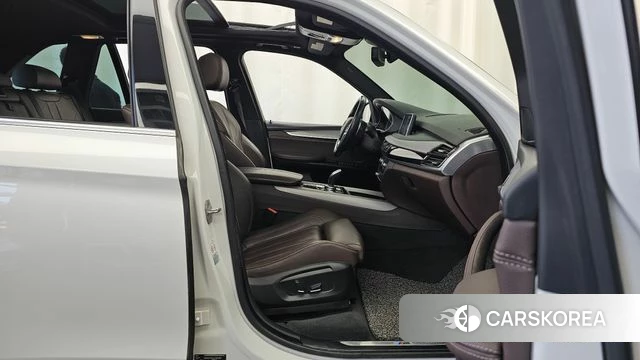 BMW X5 (F15) 2018 Белый из Кореи, фото 2