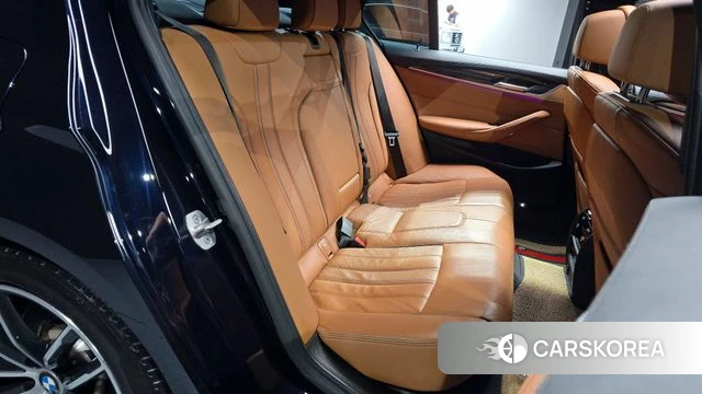 BMW 5 Series (G30) 2021 Черный из Кореи, фото 2