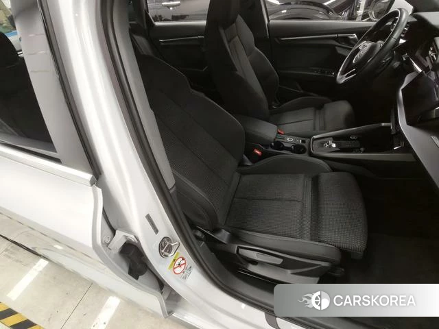 Audi A3 2022 Белый из Китая, фото 2