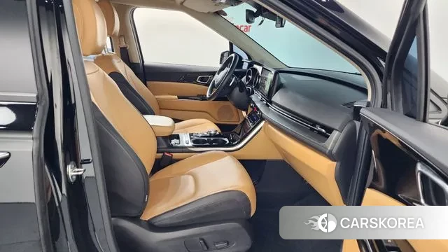 Kia Carnival 4th generation 2023 Черный из Кореи, фото 2