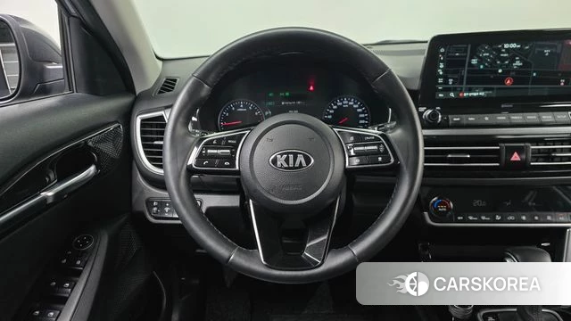 Kia Seltos 2021 Серый из Кореи, фото 2
