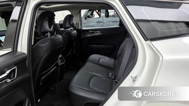 Kia Sportage 5th Generation Hybrid 2022 Белый из Кореи, фото 2