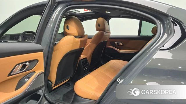 BMW 3 Series (G20) 2025 Серый из Кореи, фото 2