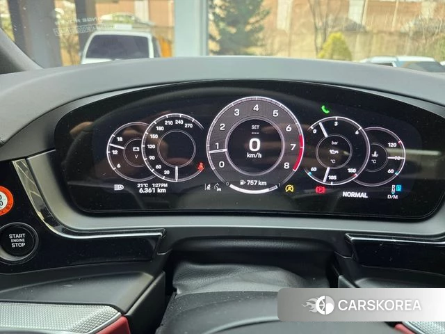 Porsche Cayenne (PO536) 2025 Серебристо-серый из Кореи, фото 2