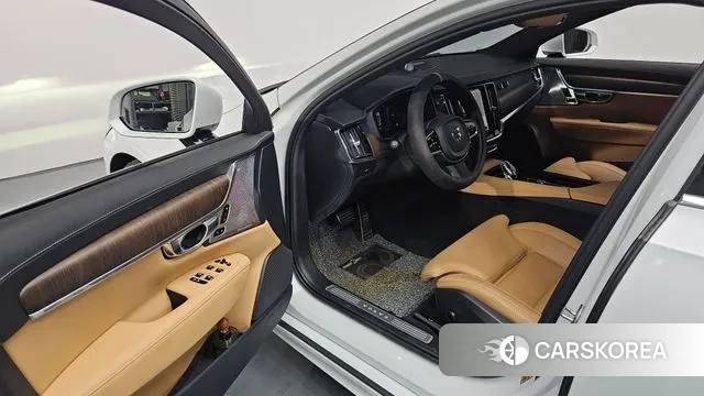 Volvo S90 2022 Белый из Кореи, фото 2