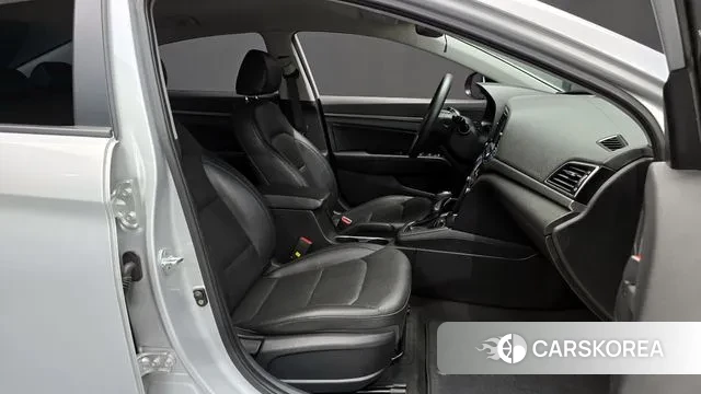 Hyundai Avante AD 2018 Серебряный из Кореи, фото 2