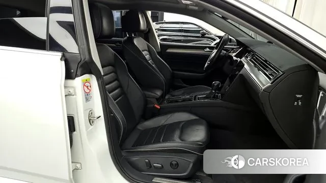 Volkswagen Arteon 2019 Белый из Кореи, фото 2