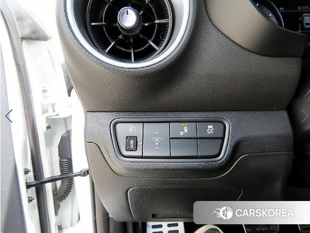 Kia The New K3 2nd generation 2021 Белый из Кореи, фото 2