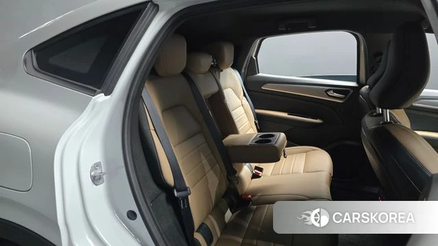 Renault Korea (Samsung) Arcana 2025 Белый из Кореи, фото 2