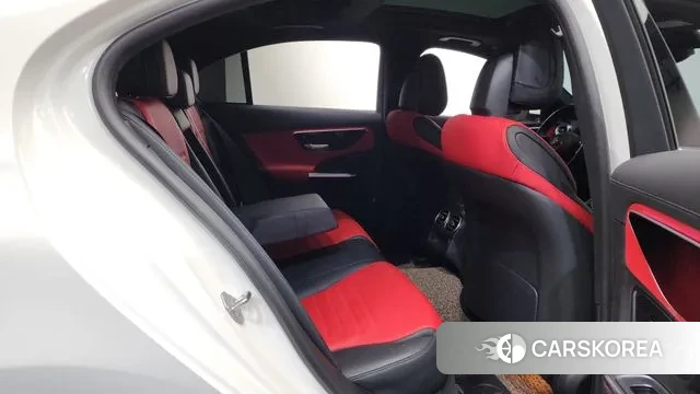 Mercedes-Benz C-Class W206 2023 Белый из Кореи, фото 2