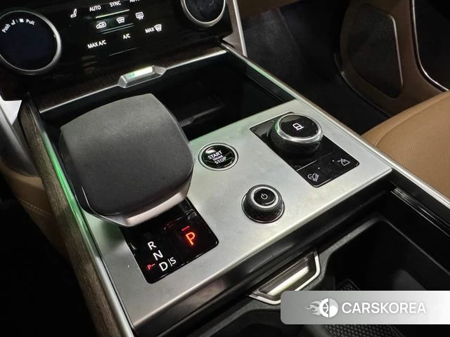Land Rover Range Rover 5th Generation 2023 Темно-зеленый из Кореи, фото 2