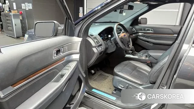 Ford Explorer 2018 Серый из Кореи, фото 2