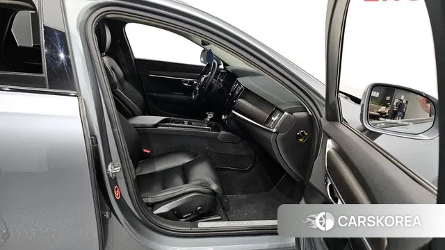 Volvo V90 Cross-Country 2018 Серый из Кореи, фото 2