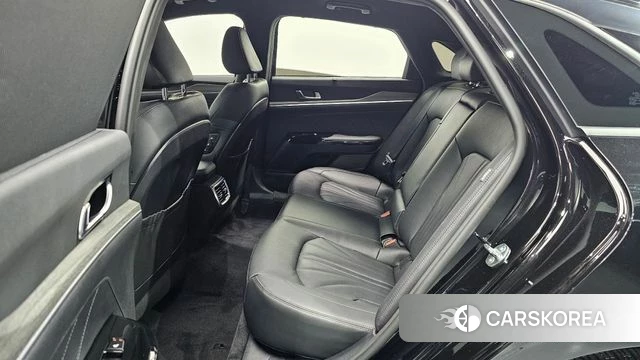 Kia The New K5 3rd generation 2024 Черный из Кореи, фото 2