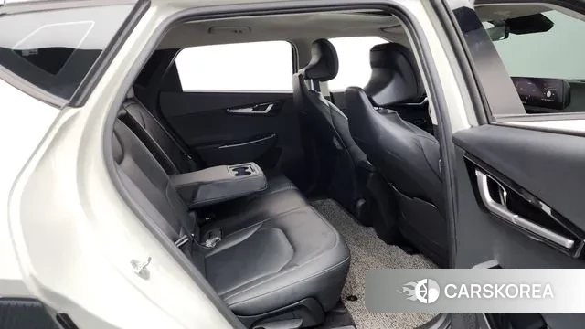 Kia EV6 2022 Жемчужный цвет из Кореи, фото 2