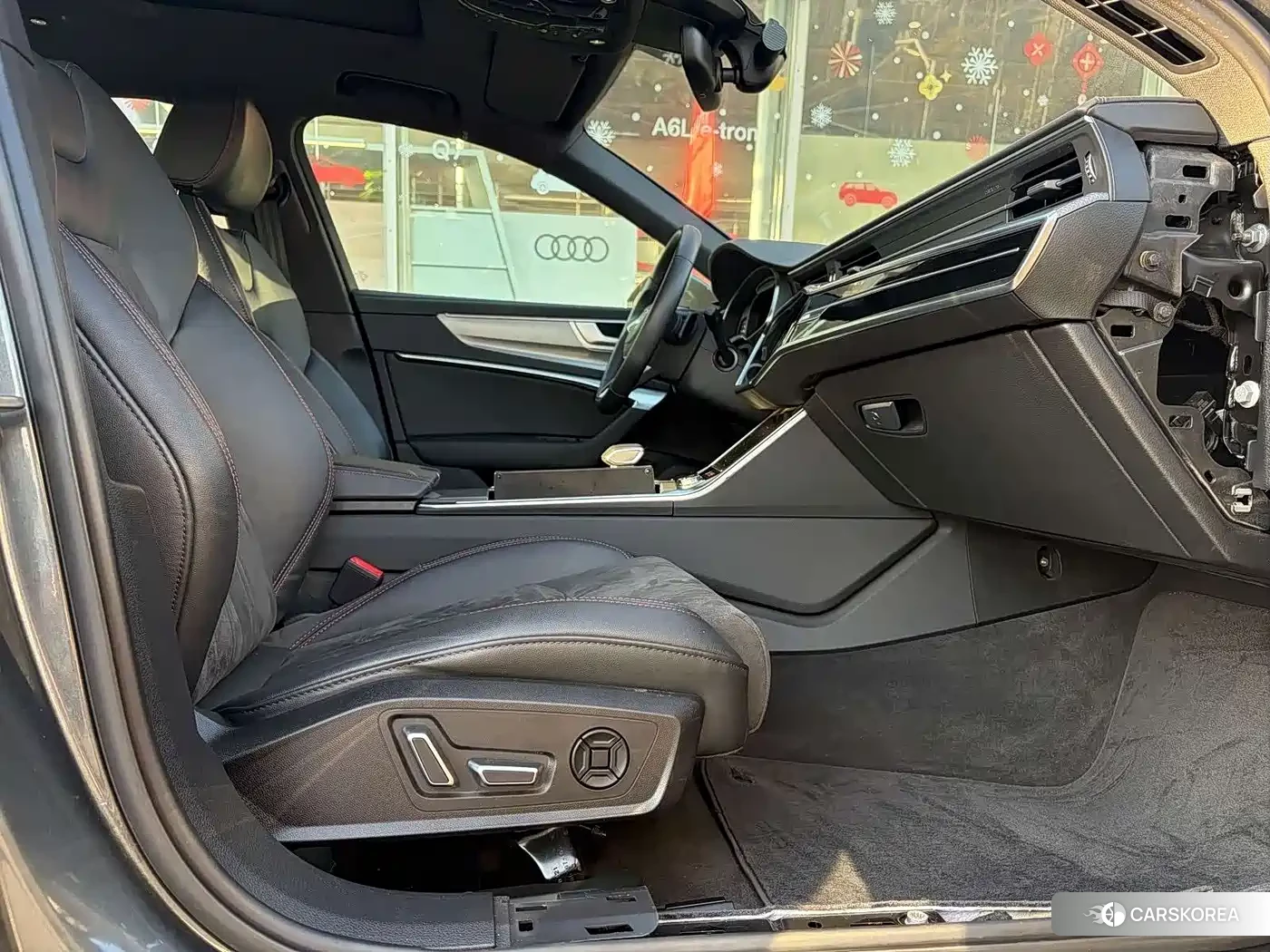 Audi A6L 2024 Silver/gray из Китая, фото 2