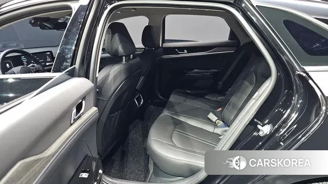 Kia The New K5 Hybrid 3rd generation 2025 Черный из Кореи, фото 2