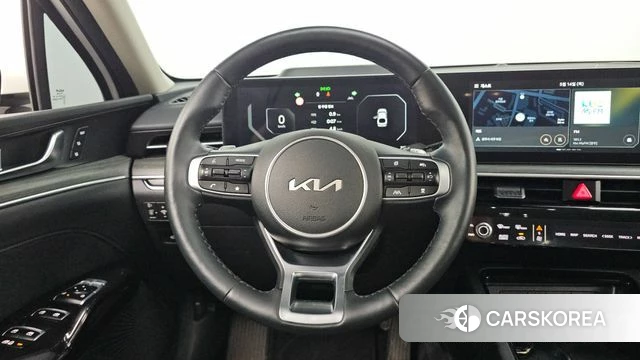 Kia The New K5 3rd generation 2025 Белый из Кореи, фото 2