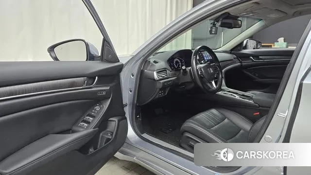 Honda Accord 10th Generation 2021 Серебряный из Кореи, фото 2