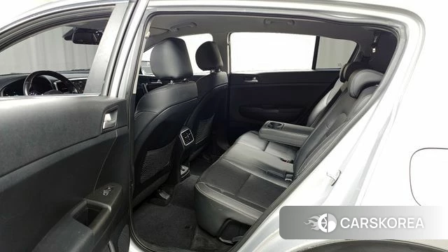 Kia Sportage The Bold 2019 Серебристо-серый из Кореи, фото 2