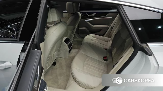 Audi A7 (4K) 2022 Белый из Кореи, фото 2