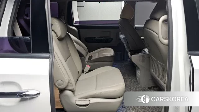 Kia The New Carnival 2018 Белый из Кореи, фото 2